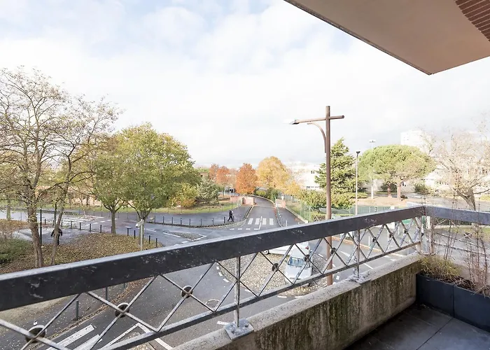 Le Patte D'oie 아파트 *